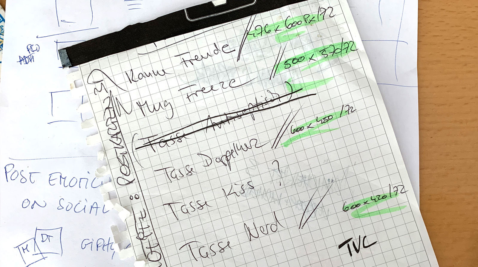 As we learned, transforming our TASSEN dishware into EmotiCups for our digital communication channels posed some challenges. From the initial idea to first sketches and actual implementation it was an arduous process until our fan community could use these little charmers.  What’s the big deal? Well, everyone familiar with our animated TASSEN videos knows that we’ve been breathing digital life into our characters for quite some time now. So that may lead some to think that the majority of the (digital) work required to create our EmotiCups is already done.