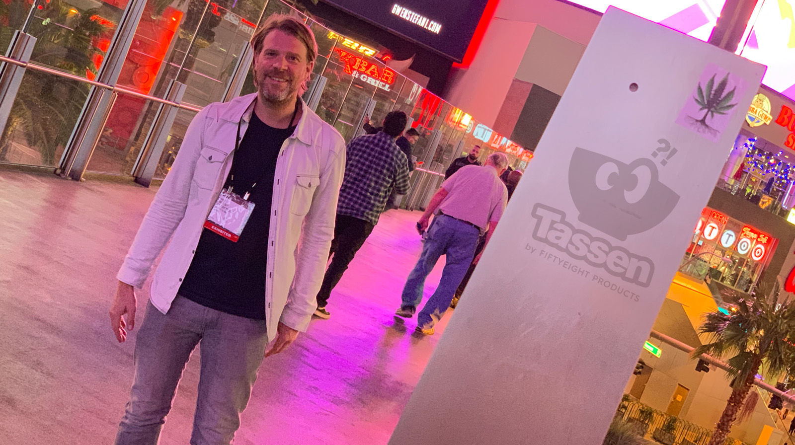  FIFTYEIGHT’s Managing Director Marc Eckart agreed: “The initial discovery, touching the products, feeling the quality, inspecting them from all sides. This full spectrum of emotions can only really be offered in retail. Those who visited our booth in Las Vegas were able to make this experience.” 