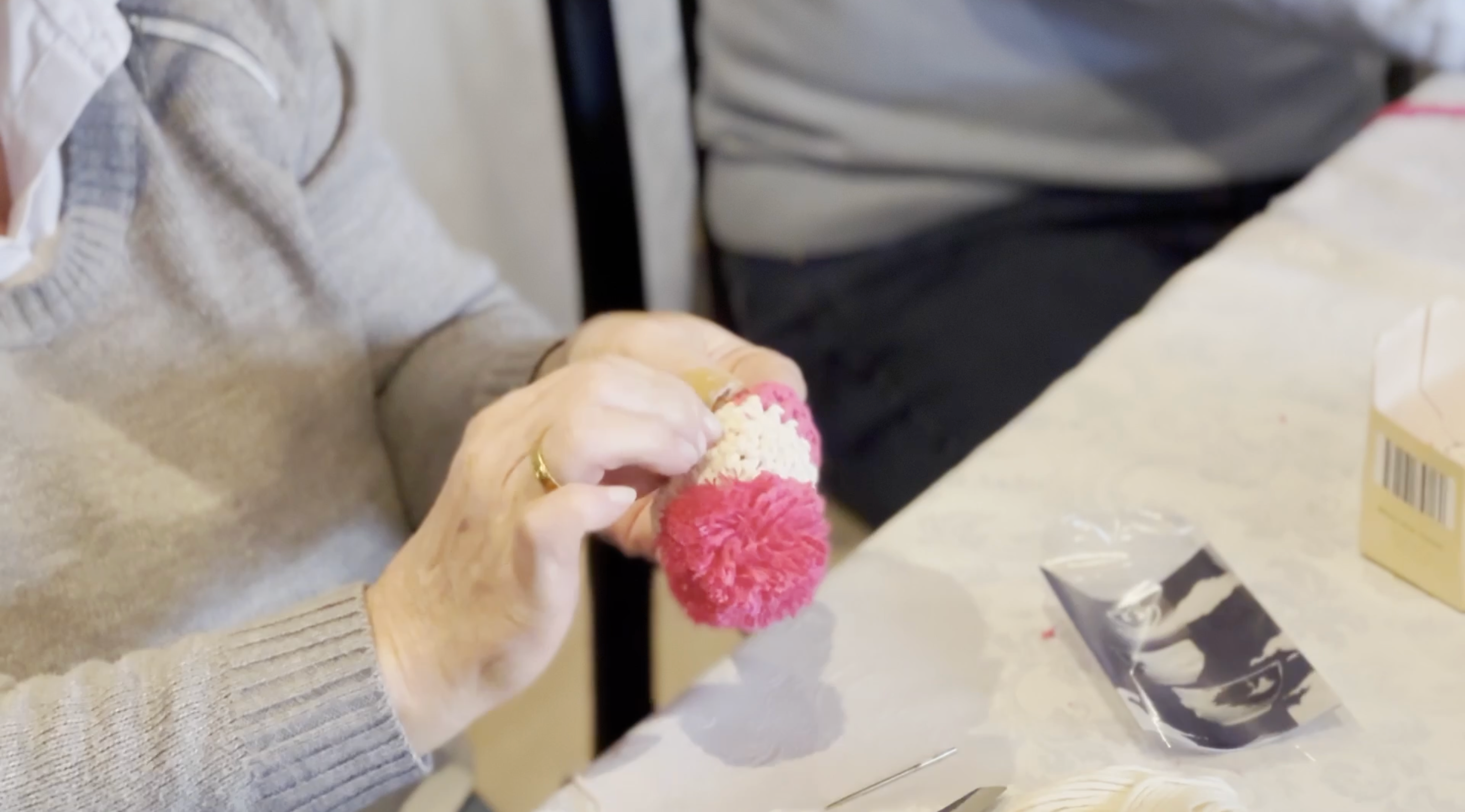 From the big bang of the Egg Cup Hats universe to today, our hats are made in Germany entirely by hand. Yes, you heard that right – by hand! No machine somewhere in an industrial hall spitting out hats at lightning speed.