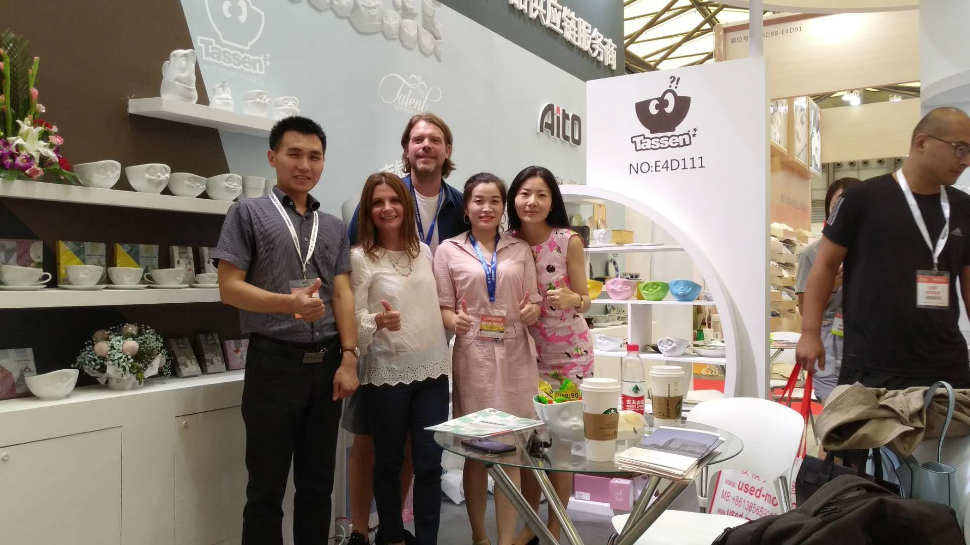  So from 24–30 July, Edina and Marc embarked on their very first trip to China. "When we arrived at the airport, we were instantly greeted by temperatures around 38 degrees Celsius and 80 percent humidity – like walking into a wall. Keeping your countenance in business meetings under these conditions is always a challenge," said Edina. "But despite our relatively short stay in China we were really intrigued to see the interesting mixture of traditional and modern culture and wanted to learn as much as possible," said Marc and Edina. 