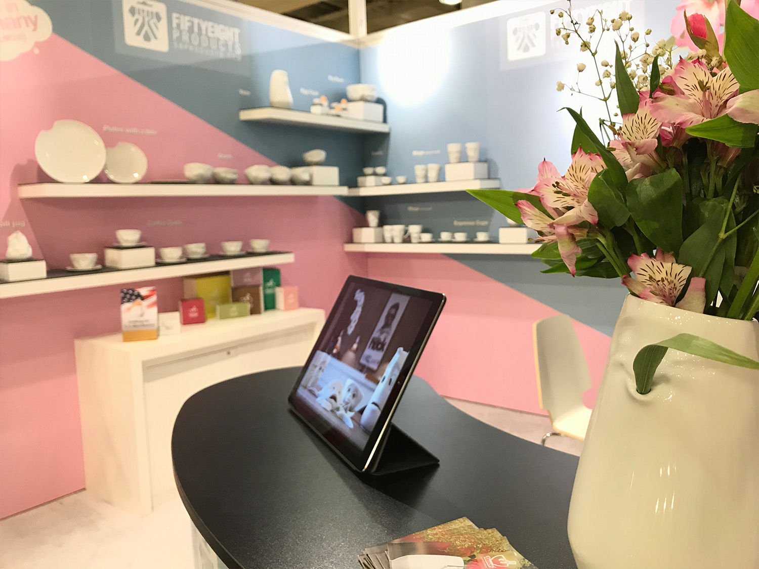 Visitors also loved that our products carry the seal of quality “Made in Germany” according to environmental and technical standards. And many were delighted to know that our “quirky” porcelain products are also fully microwave-safe and dishwasher-proof. Overall, it was an exciting and reassuring first business trip to the Big Apple. We met lots of amazing people who loved our products and feel like we planted the foundation for long-term business success in the United States.